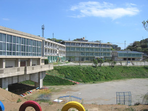 篠島小学校・篠島中学校 (旧内海高校篠島校舎)